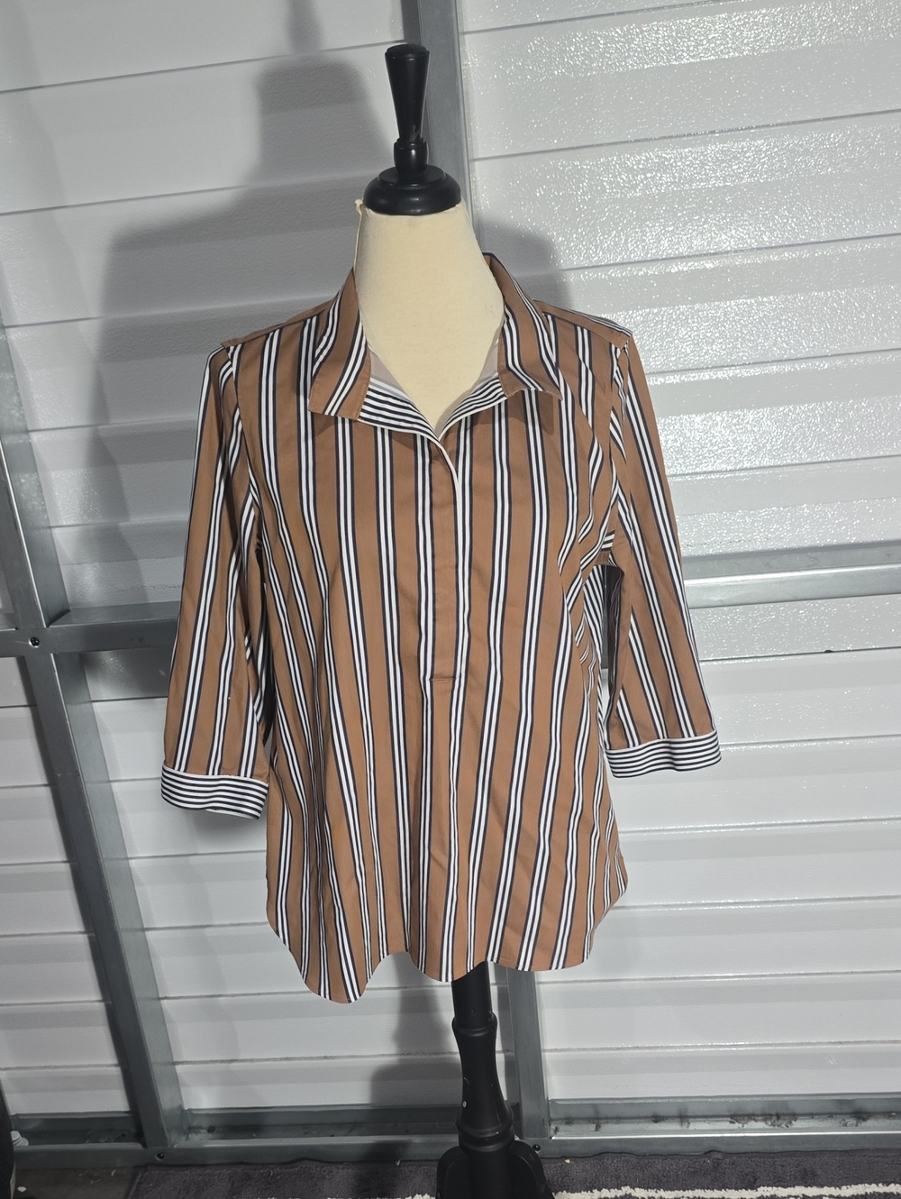 Chico's Brown, White and Navy Striped Collared Top Size Large 12